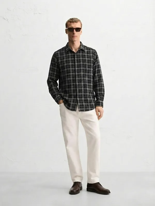 Highlander Men Black Checked Relaxed Fit Casual Shirt