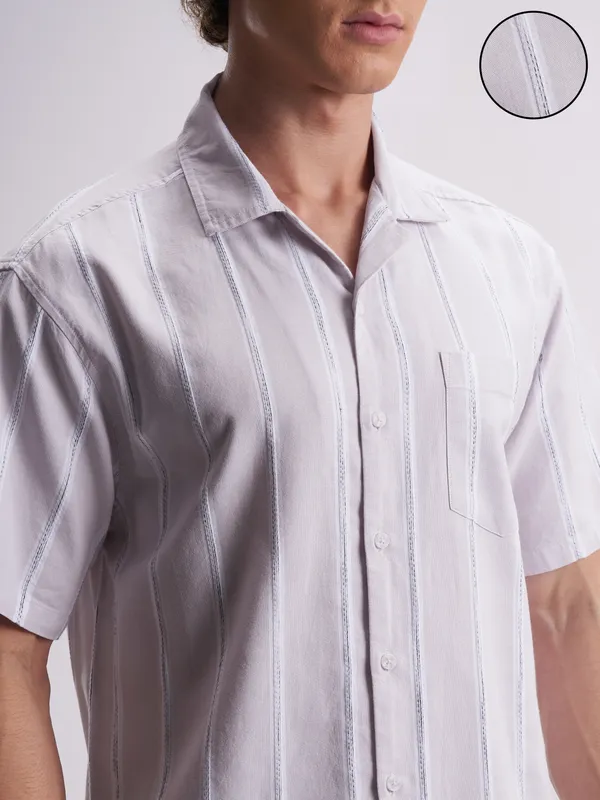 Highlander Men Pink Striped Relaxed Fit Casual Shirt