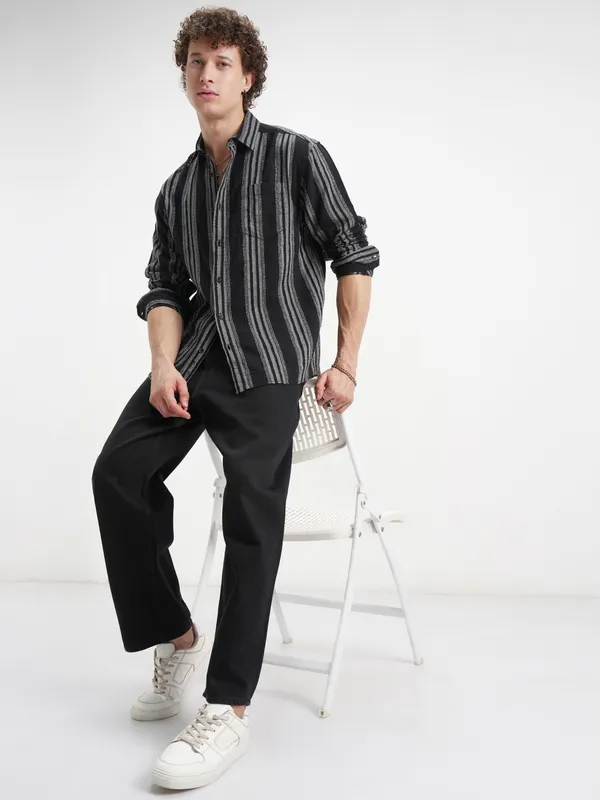 Highlander Men Black Striped Relaxed Fit Casual Shirt