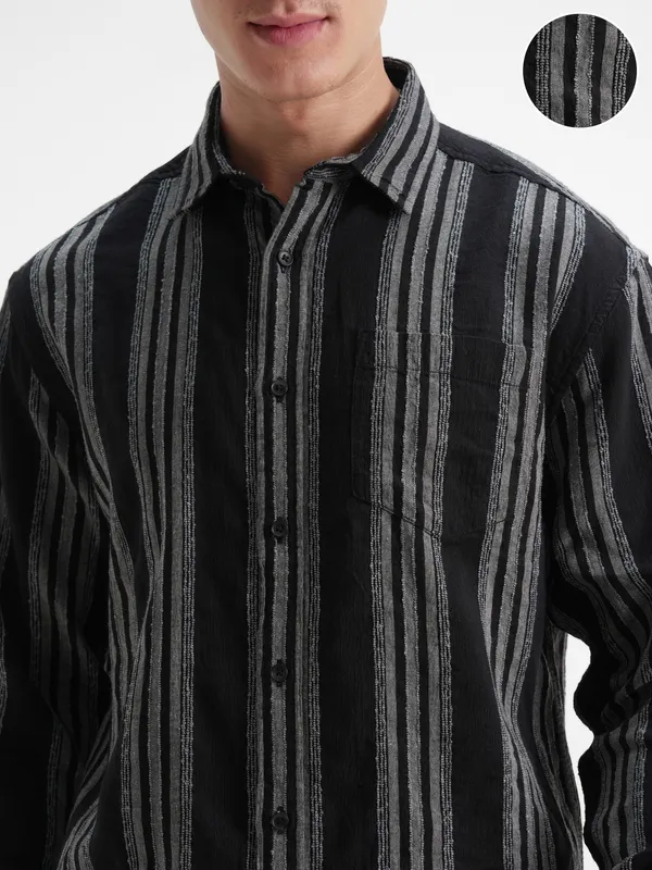 Highlander Men Black Striped Relaxed Fit Casual Shirt