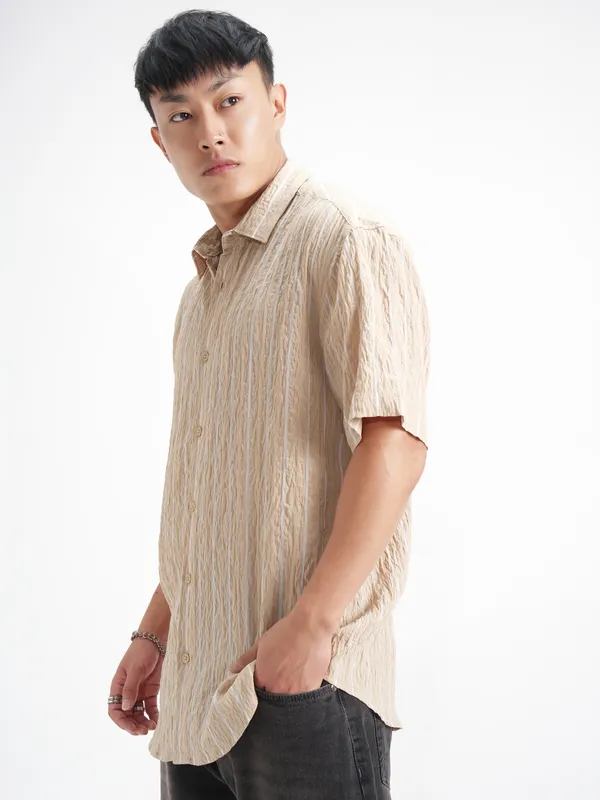 Highlander Men Beige Crushed Relaxed Fit Casual Shirt