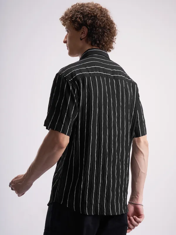 Highlander Men Black Striped Relaxed Fit Casual Shirt