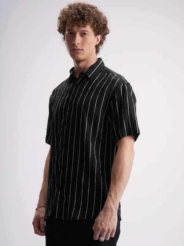 Highlander Men Black Striped Relaxed Fit Casual Shirt
