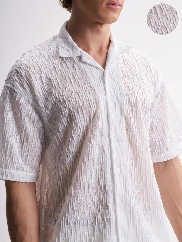 Highlander Men White Self Design Relaxed Fit Casual Shirt