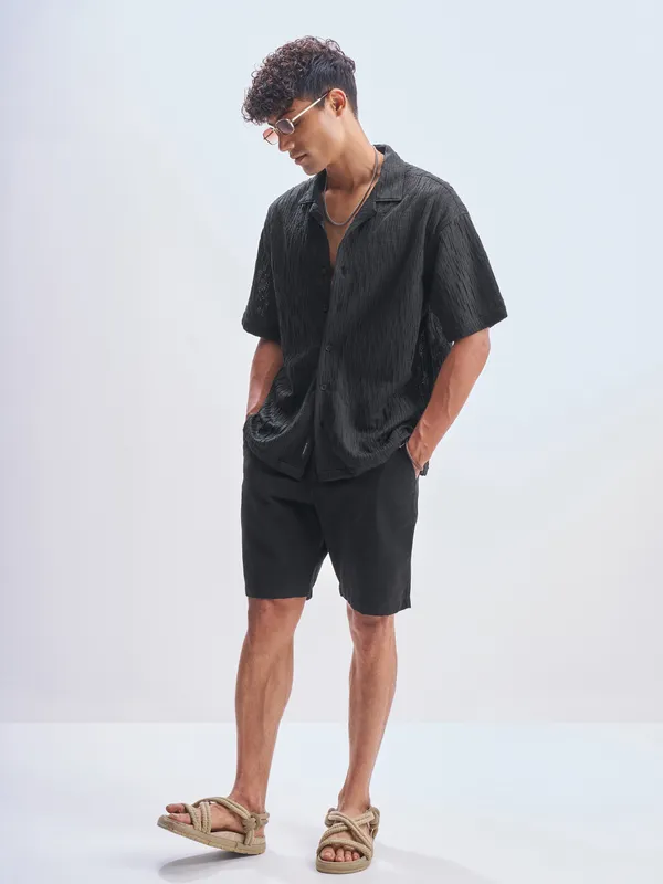 Highlander Men Black Crushed Relaxed Fit Casual Shirt