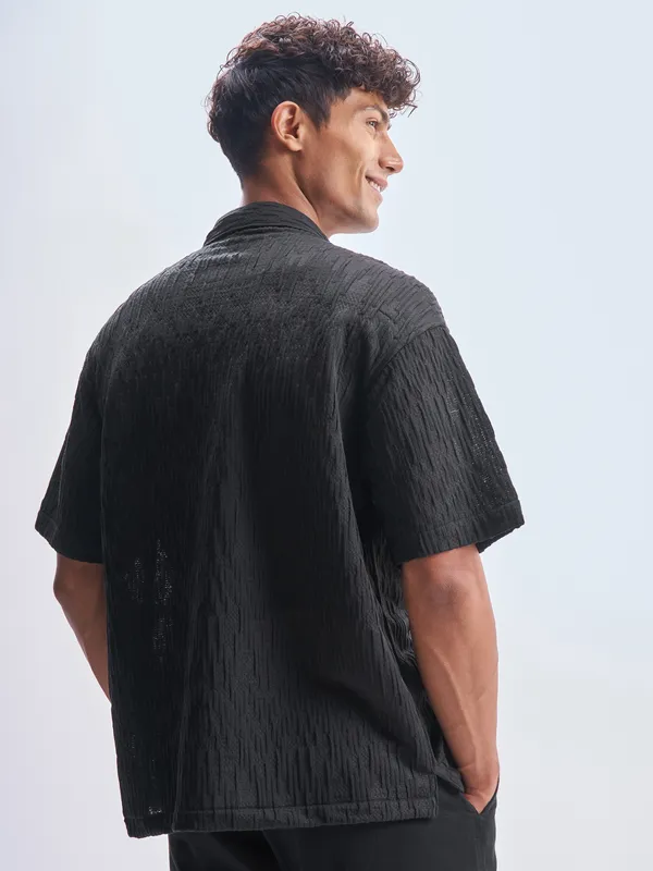 Highlander Men Black Crushed Relaxed Fit Casual Shirt
