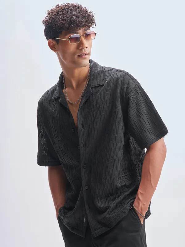Highlander Men Black Crushed Relaxed Fit Casual Shirt