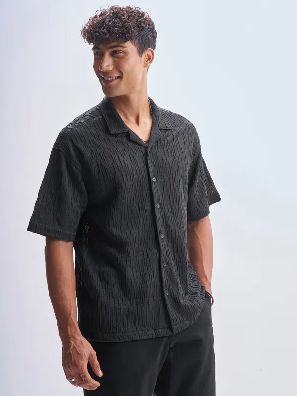 Highlander Men Black Crushed Relaxed Fit Casual Shirt