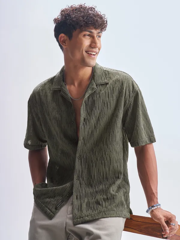 Highlander Men Green Crushed Relaxed Fit Casual Shirt