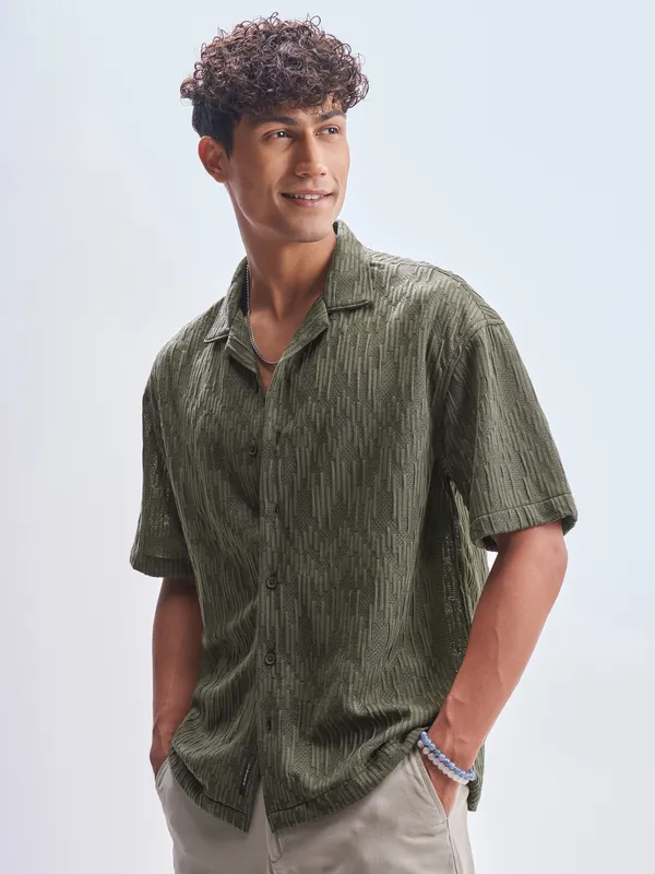 Highlander Men Green Crushed Relaxed Fit Casual Shirt