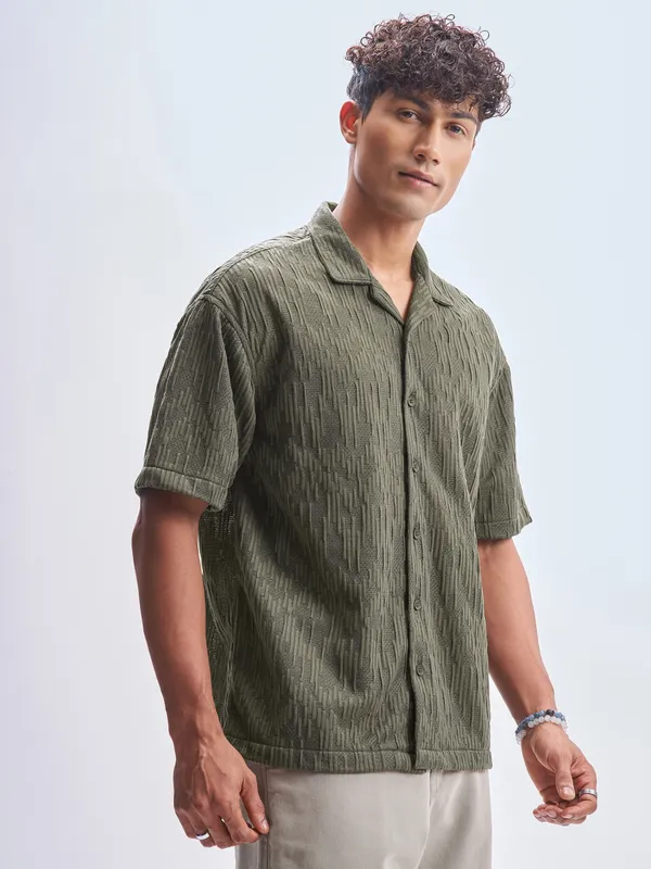 Highlander Men Green Crushed Relaxed Fit Casual Shirt