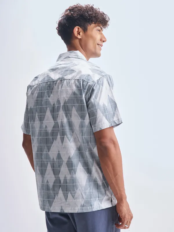 Highlander Men Blue Printed Relaxed Fit Casual Shirt