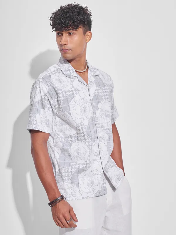 Highlander Men Grey Printed Relaxed Fit Casual Shirt