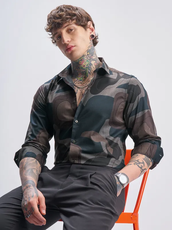 Highlander Men Multi Printed Slim Fit Casual Shirt