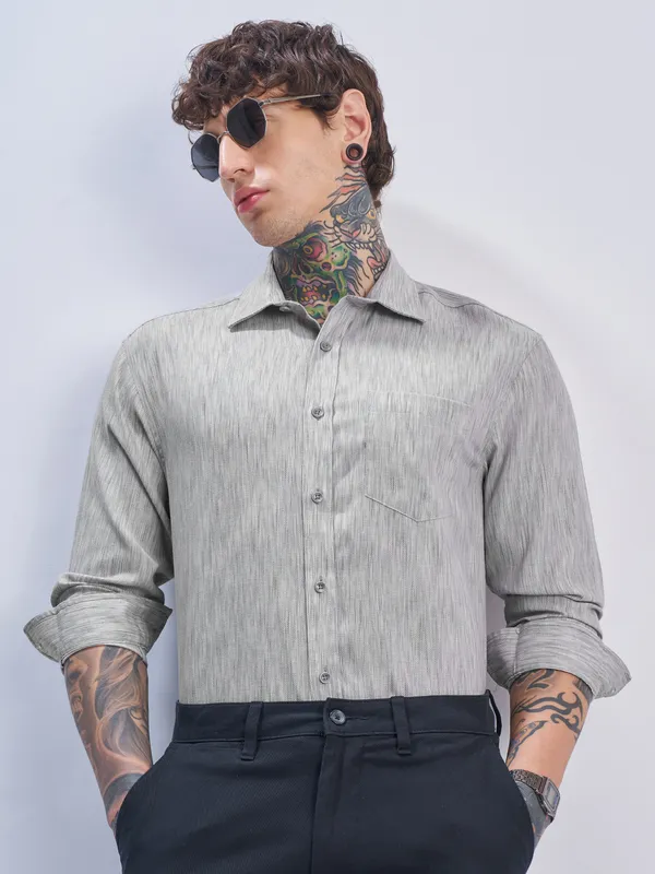 Men Relaxed Fit Casual Shirt