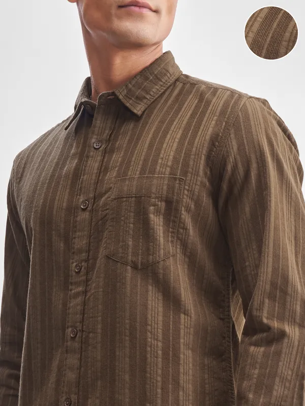 Highlander Men Brown Striped Slim Fit Casual Shirt