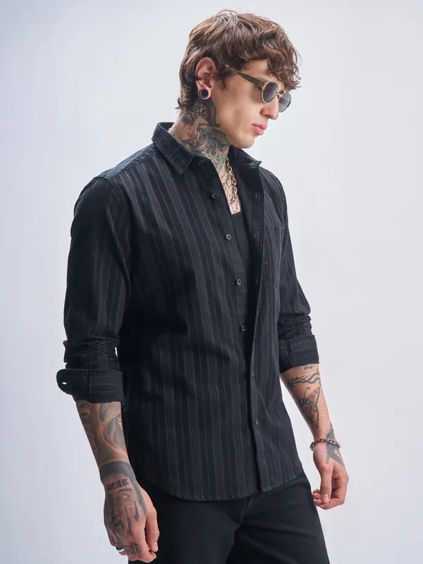 Men Slim Fit Casual Shirt