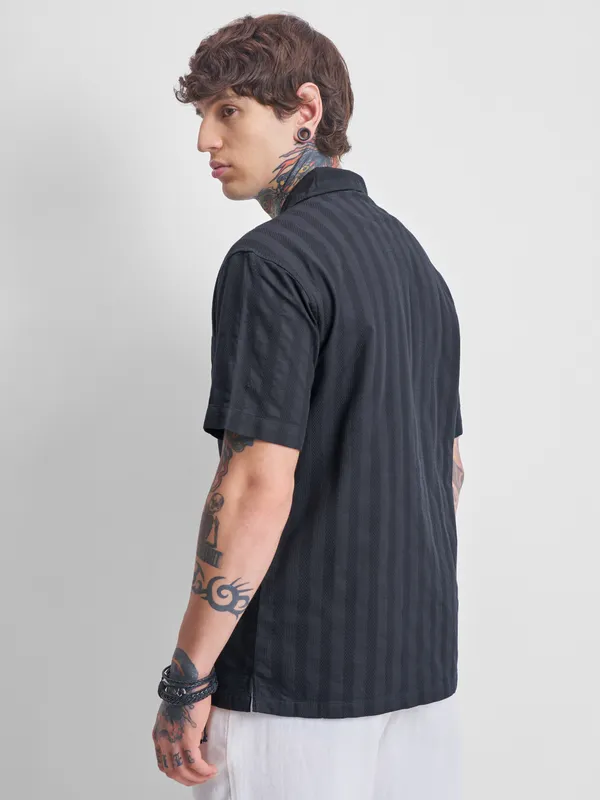 Highlander Men Black Self Design Relaxed Fit Casual Shirt