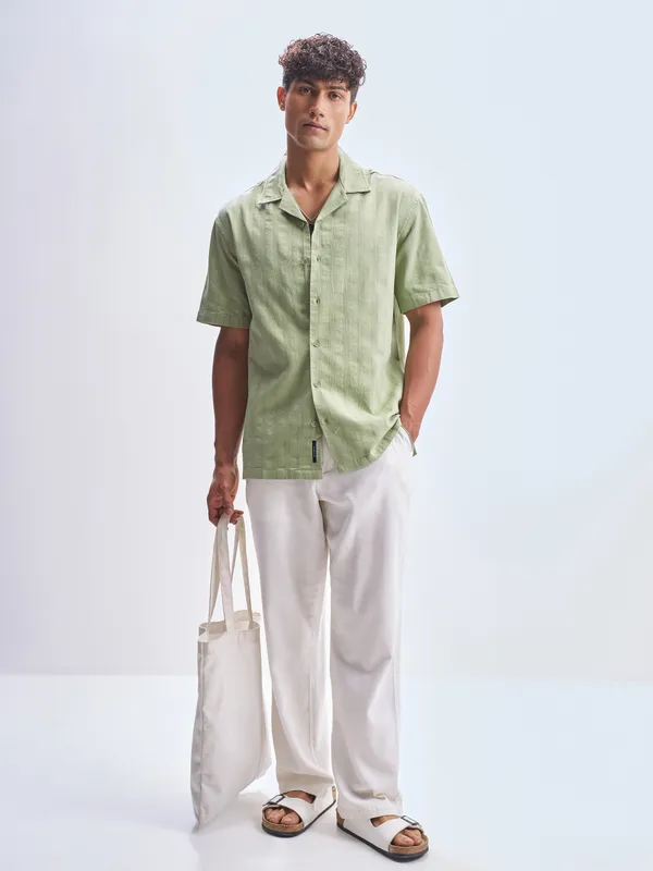 Highlander Men Green Self Design Relaxed Fit Casual Shirt