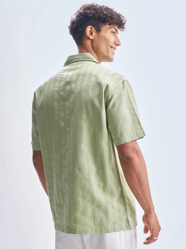 Highlander Men Green Self Design Relaxed Fit Casual Shirt