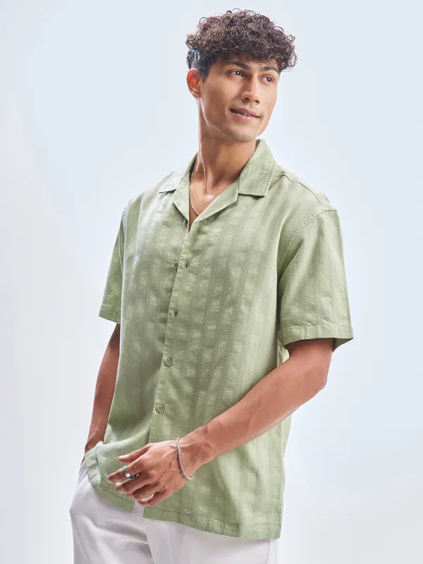 Highlander Men Green Self Design Relaxed Fit Casual Shirt