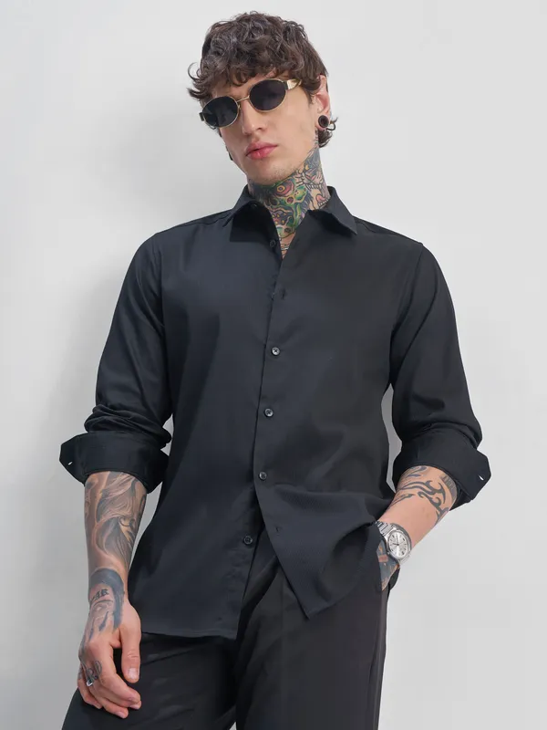 Highlander Men Black Self Design Slim Fit Casual Shirt
