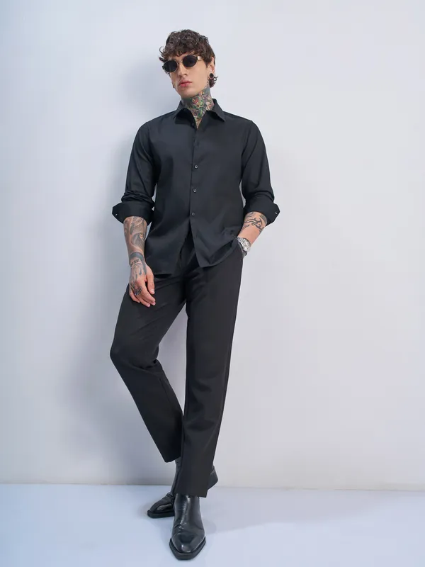 Highlander Men Black Self Design Slim Fit Casual Shirt