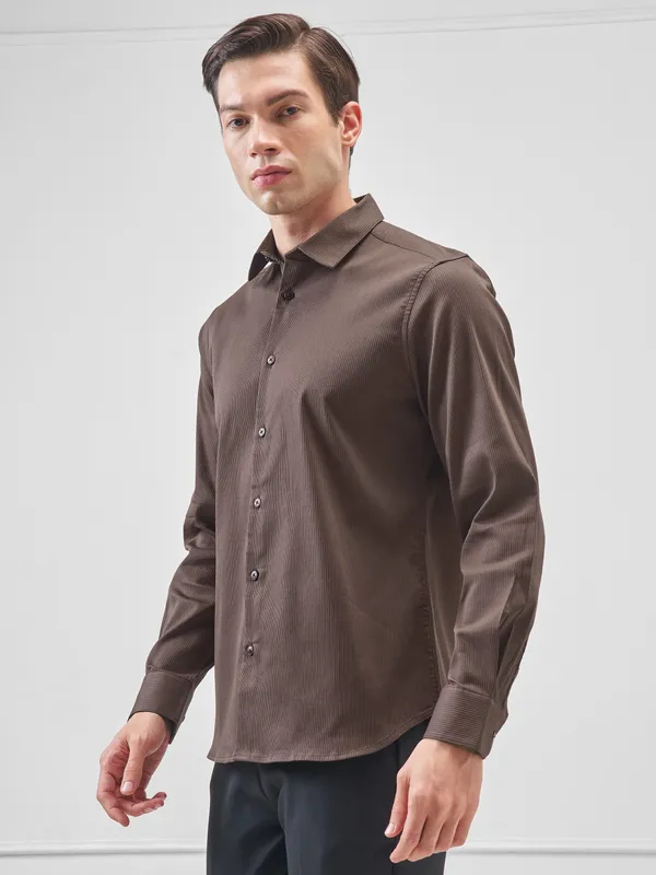 Highlander Men Brown Self Design Slim Fit Casual Shirt