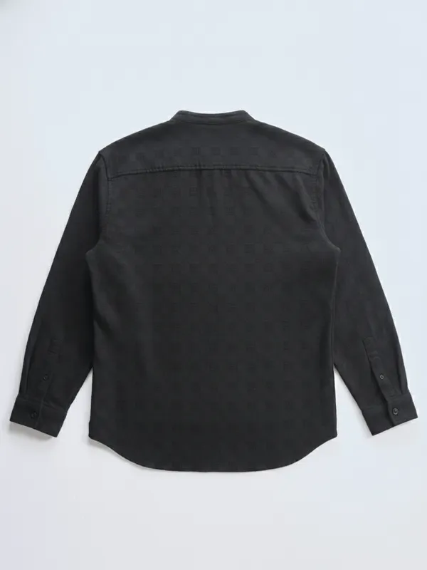 Highlander Men Black Self Design Relaxed Fit Casual Shirt