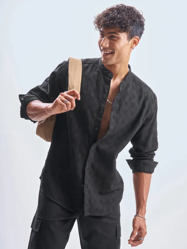 Highlander Men Black Self Design Relaxed Fit Casual Shirt