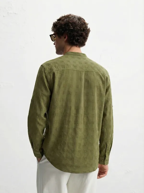 Highlander Men Green Self Design Relaxed Fit Casual Shirt