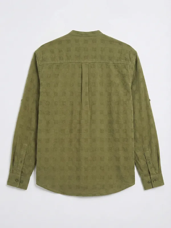 Highlander Men Green Self Design Relaxed Fit Casual Shirt