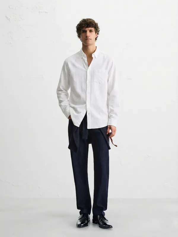 Highlander Men White Self Design Slim Fit Casual Shirt