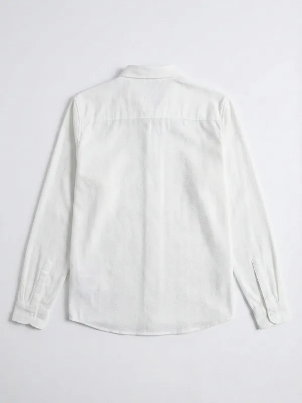 Highlander Men White Self Design Slim Fit Casual Shirt