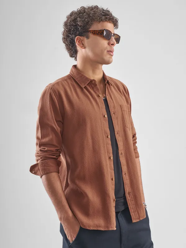 Highlander Men Brown Self Design Slim Fit Casual Shirt