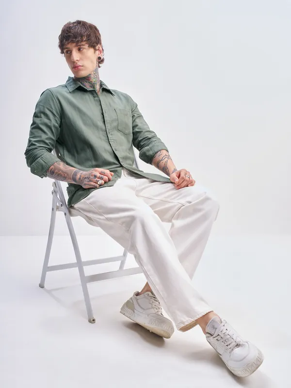 Highlander Men Green Self Design Slim Fit Casual Shirt