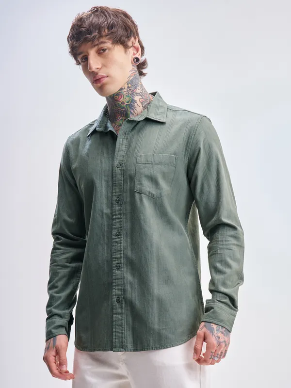 Highlander Men Green Self Design Slim Fit Casual Shirt
