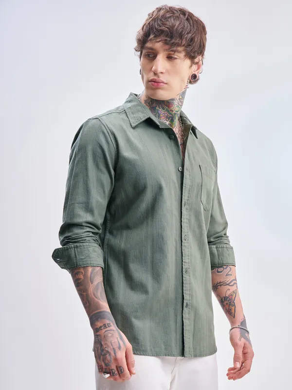 Highlander Men Green Self Design Slim Fit Casual Shirt