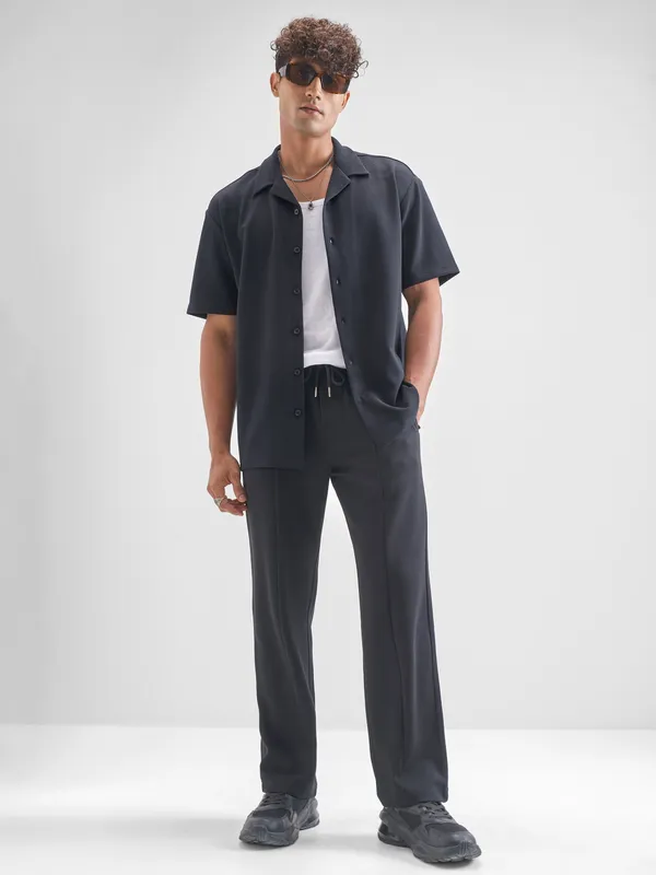 Highlander Men Navy Blue Self Design Relaxed Fit Casual Shirt