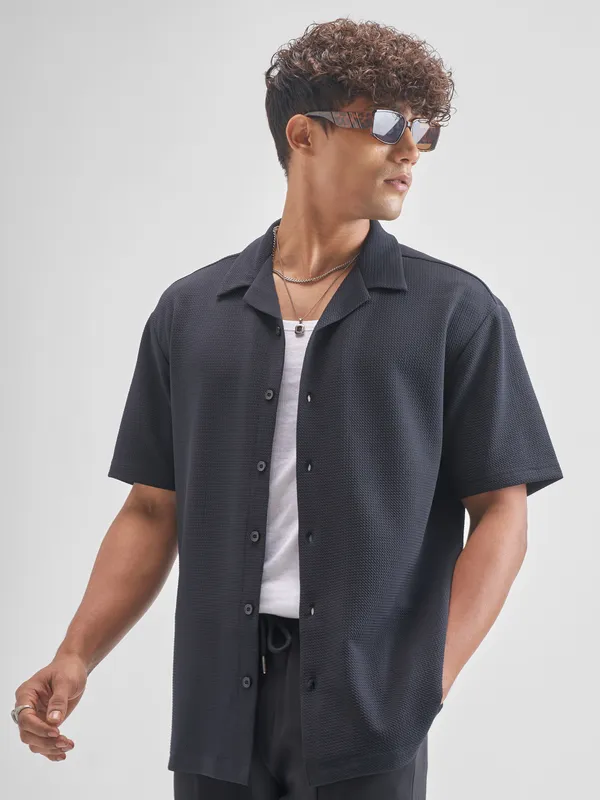 Highlander Men Navy Blue Self Design Relaxed Fit Casual Shirt