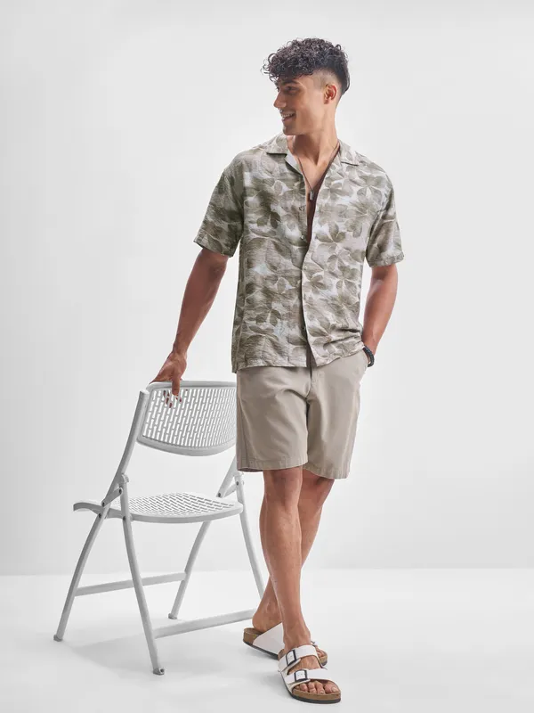 Men Relaxed Fit Casual Shirt