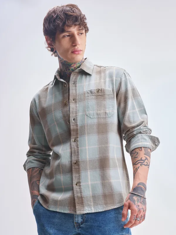 Highlander Men Blue Checked Relaxed Fit Casual Shirt