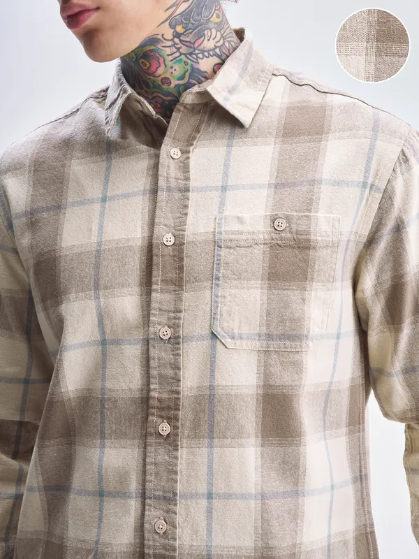 Highlander Men Brown Checked Relaxed Fit Casual Shirt