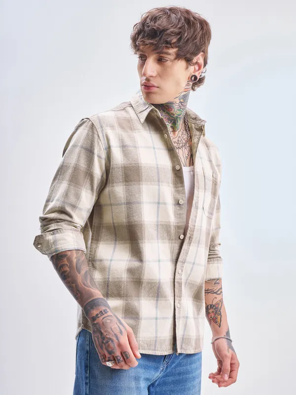 Highlander Men Brown Checked Relaxed Fit Casual Shirt