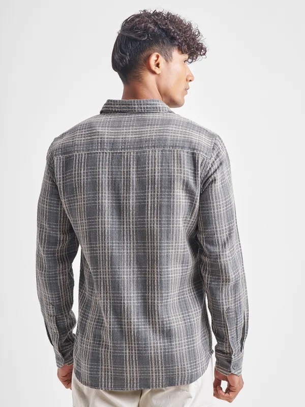 Highlander Men Grey Checked Slim Fit Casual Shirt