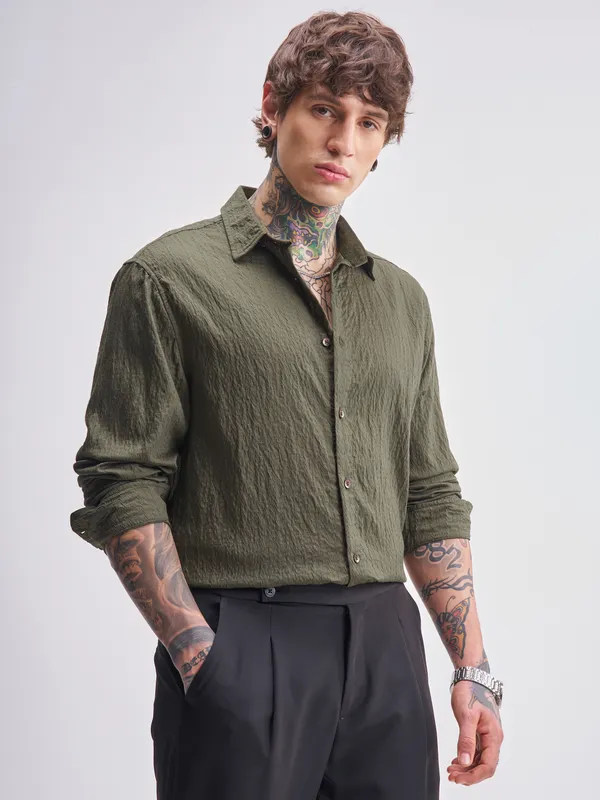 Highlander Men Olive Self Design Relaxed Fit Casual Shirt