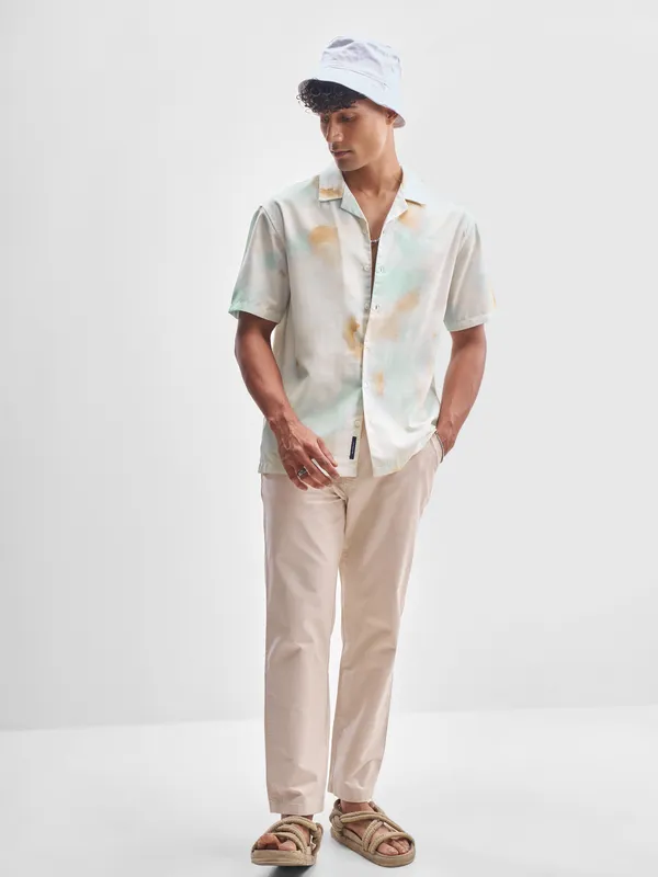 Men Relaxed Fit Casual Shirt