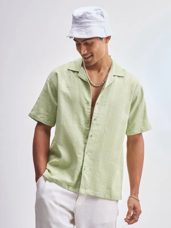 Highlander Men Green Self Design Relaxed Fit Casual Shirt