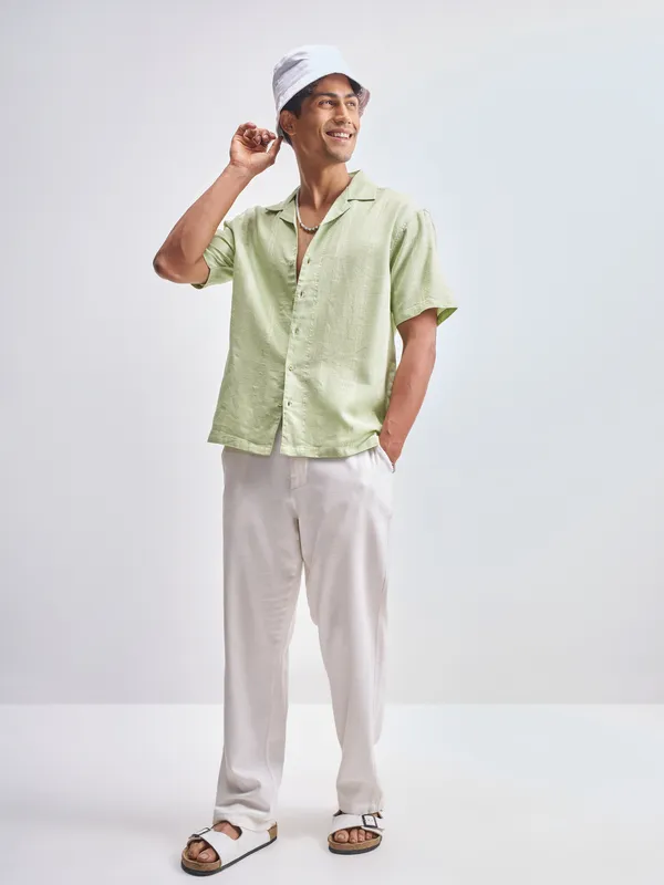 Highlander Men Green Self Design Relaxed Fit Casual Shirt