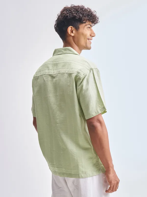 Highlander Men Green Self Design Relaxed Fit Casual Shirt